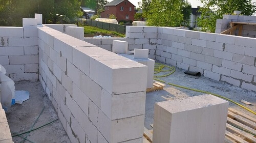 Кладка газосиликатных блоков в Фаниполе