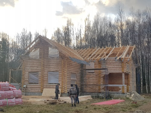 Установка стропильной системы в Фаниполе